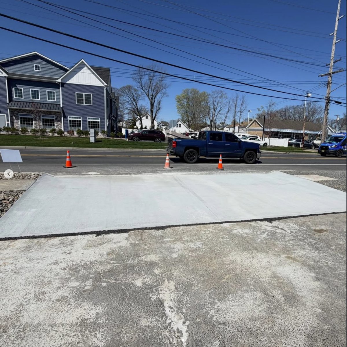Finished commercial concrete apron at the Manasquan, NJ 7-Eleven